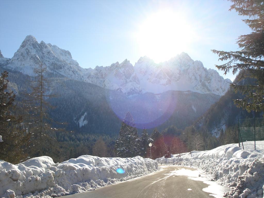 Albergo Scarpone Forni Avoltri Exteriör bild